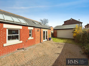 Photo 12- click for photo gallery